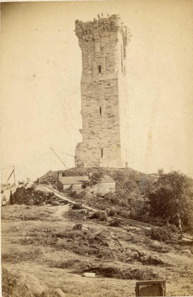 The Wallace monument during construction